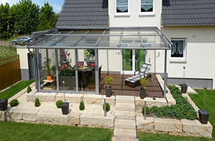 Ein neues Terrassendach gibt es bei Ihrem Meisterbetrieb Martinez GmbH aus Karben
