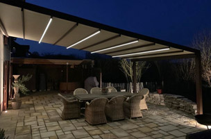 Ein neues Terrassendach gibt es bei Ihrem Meisterbetrieb Martinez GmbH aus Karben