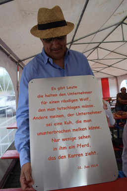 Am 01. Juni 2014 wurde mit allen Familienmitgliedern, Freunden und Geschäftspartner ein viertel Jahrhundert Martinez Geschichte gefeiert. 