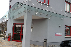Vordächer bei Ihrem Meisterbetrieb Martinez GmbH aus Karben
